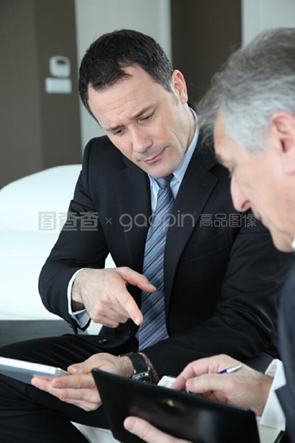 資深夫婦的財富管理之道 與顧問共創財務未來